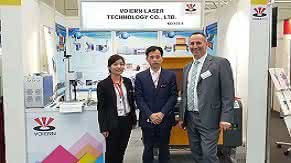 On the second day of the Hannover Fair, our partners in Germany came to our booth to discuss the in-depth cooperation on marking machines and engraving machines.